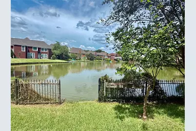 170 S Hall Drive, Sugar Land, TX 77478 - Photo 7