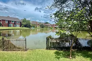 170 S Hall Dr, Sugar Land, TX 77478 - Photo 7