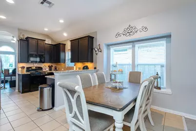 3056 Winterberry Lane, Dickinson, TX 77539 - Photo 9