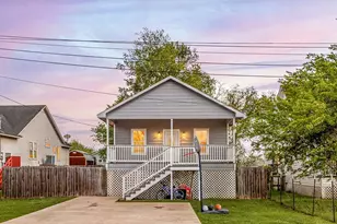805 E Mulberry Ave, Wharton, TX 77488 - Photo 17