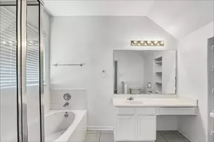 1631 Laura Anne Dr, Houston, TX 77049 - Photo 9