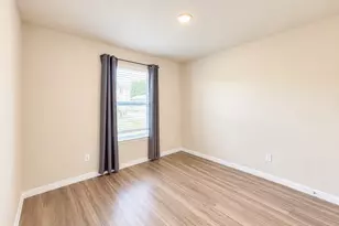 302 Connecticut St, Houston, TX 77029 - Photo 5