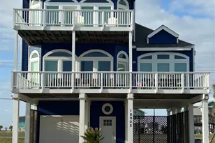 18902 W De Vaca Ln, Galveston, TX 77554 - Photo 3