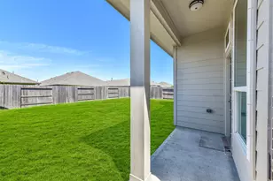 2413 Village Azalea Dr, Texas City, TX 77568 - Photo 33