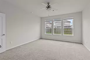 13201 Leisure Cove Dr, Texas City, TX 77568 - Photo 9