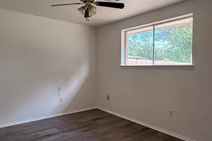 11007 Stroud Dr, Houston, TX 77072 - Photo 13