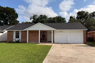 11007 Stroud Dr, Houston, TX 77072 - Photo 15