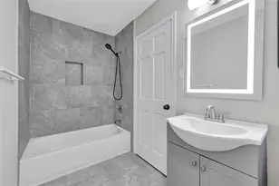 11871 Algonquin Dr, Houston, TX 77089 - Photo 11