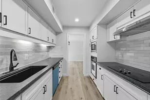 2243 W Alabama St, Houston, TX 77098 - Photo 9