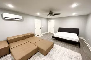 8021 White Ave, Hitchcock, TX 77563 - Photo 27