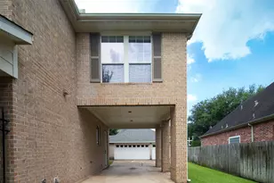 1715 Talcott Ln, Sugar Land, TX 77479 - Photo 35