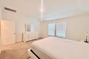 1119 Fringed Bluestar Dr, Rosharon, TX 77583 - Photo 9