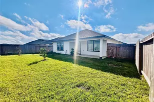 1119 Fringed Bluestar Dr, Rosharon, TX 77583 - Photo 19