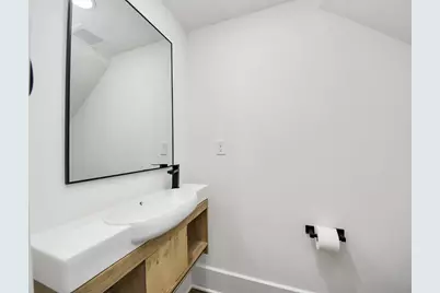 5531 Nielan Street #B, Houston, TX 77028 - Photo 11