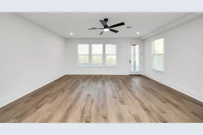 5531 Nielan Street #B, Houston, TX 77028 - Photo 17