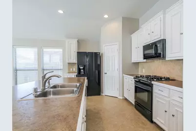 2703 Facet Creek Drive, Fresno, TX 77545 - Photo 7