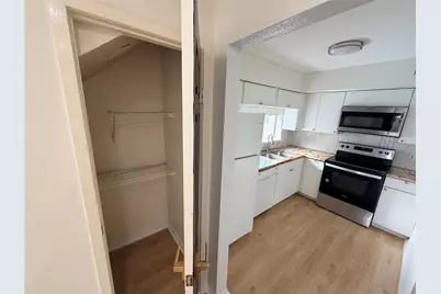 10855 Meadowglen Lane #622, Houston, TX 77042 - Photo 9