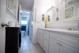 4014 Reeves Dr, Galveston, TX 77554 - Photo 9