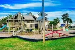 4014 Reeves Dr, Galveston, TX 77554 - Photo 25
