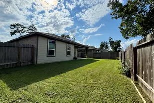 14273 Lake Lodge Dr, Conroe, TX 77384 - Photo 29