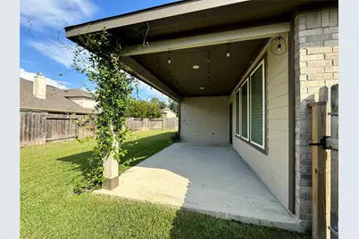 14273 Lake Lodge Drive, Conroe, TX 77384 - Photo 33