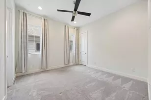 964 Judiway St, Houston, TX 77018 - Photo 27