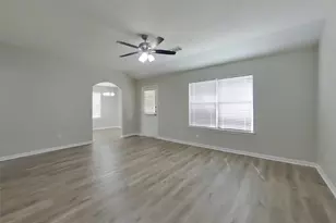 224 Kellyn Ct, Conroe, TX 77306 - Photo 3