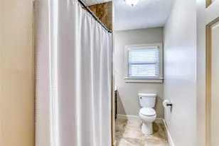 252 S Bell St, Bellville, TX 77418 - Photo 13