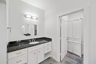 1002 W 41st St, Houston, TX 77018 - Photo 27