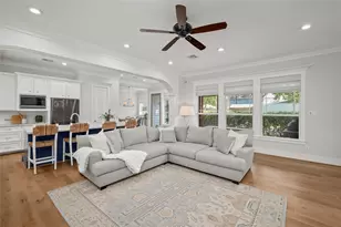 1002 W 41st St, Houston, TX 77018 - Photo 3