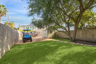 1009 Church St, Galveston, TX 77550 - Photo 21