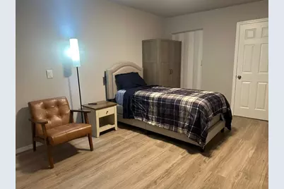 10811 Cranbrook Road, Houston, TX 77042 - Photo 5