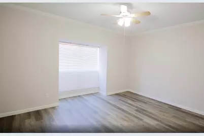 2100 Tanglewilde Street Street #428, Houston, TX 77063 - Photo 7