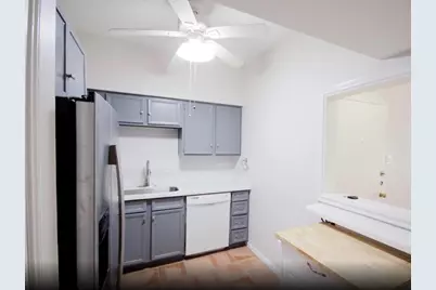 2100 Tanglewilde Street Street #428, Houston, TX 77063 - Photo 5