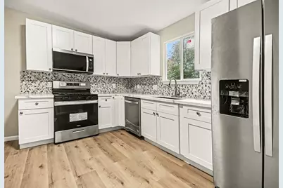 2828 Avenue O 1/2, Galveston, TX 77550 - Photo 9