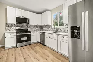 2828 Ave O 1/2, Galveston, TX 77550 - Photo 9