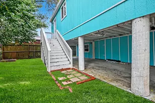 2828 Ave O 1/2, Galveston, TX 77550 - Photo 27