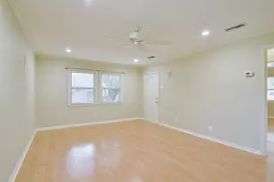 108 Dolphin Ave, Galveston, TX 77550 - Photo 15
