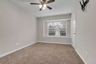 2610 Mockingbird Ln, New Caney, TX 77357 - Photo 19