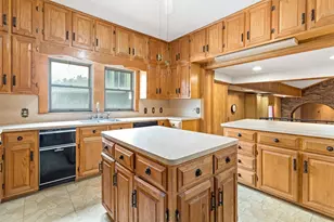 8265 Maple Street, Orange, TX 77632 - Photo 9