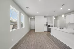 2010 W Darlington Oak Ct, Conroe, TX 77304 - Photo 7