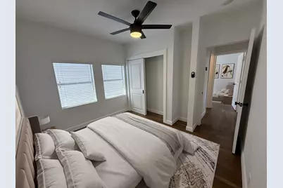415 Fairview Avenue #8, Houston, TX 77006 - Photo 5