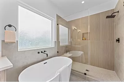 1010 Tuskegee Heights Lane, Houston, TX 77091 - Photo 21