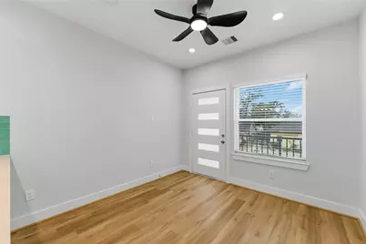 5420 Elysian Street #D, Houston, TX 77009 - Photo 7