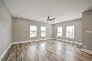 1025 Arizona Dr, Cleveland, TX 77327 - Photo 7