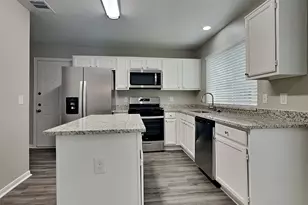 9411 Bayou Bluff Dr, Spring, TX 77379 - Photo 5