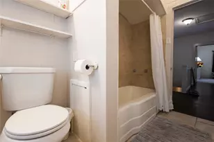 2509 Whitney St, Houston, TX 77006 - Photo 9