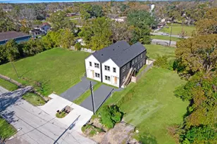 768 Lucky St, Houston, TX 77088 - Photo 5