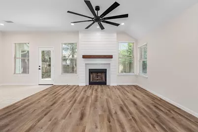 42 Camber Pine Place, The Woodlands, TX 77382 - Photo 7