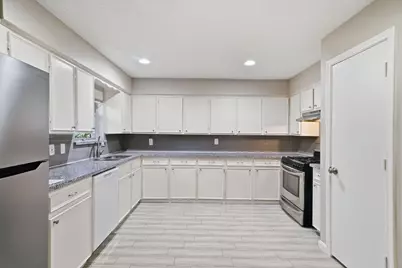5809 Melanite Avenue, Houston, TX 77053 - Photo 9